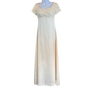 Vintage Bridal Bohemian Lace Empire Wedding Dress w Veil Romantic Cottagecore